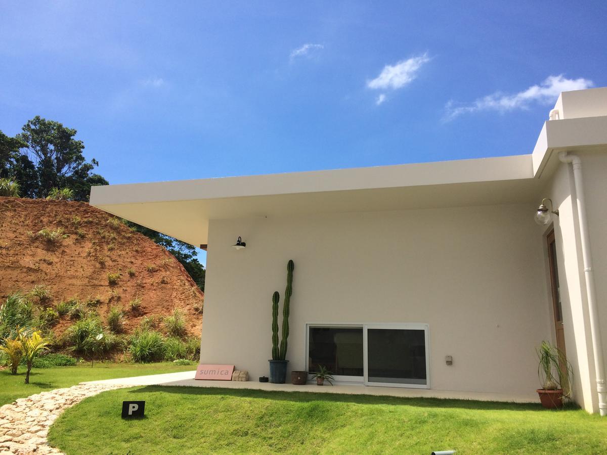 Sumica Bed & Breakfast Okinawa Bagian luar foto